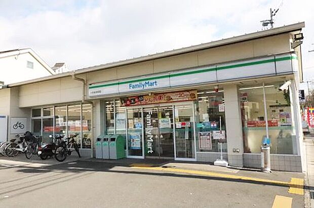 ファミリーマート大枝東長店