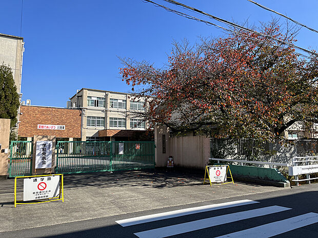 川岡東小学校