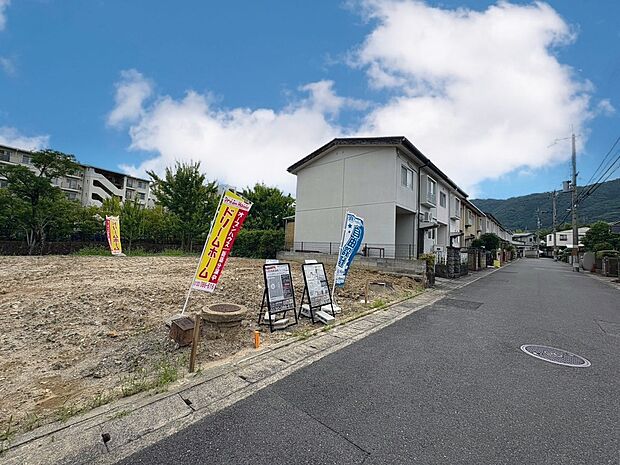【【現地写真】R8.6】クロスの種類もお好きに選べます!お子様部屋をかわいくしたり、自分らしさを表現できる自由設計!