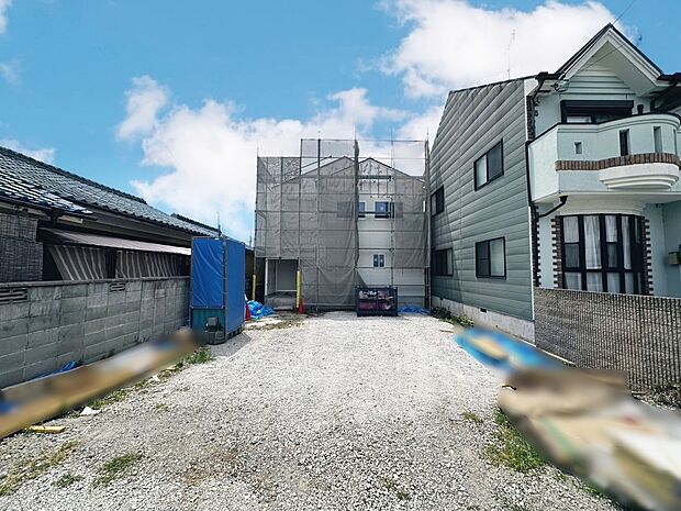 【現地写真】
現地をご案内いたします!お電話でご予約いただけましたらお仕事終わりの遅い時間などお客様のご都合に合わせてご対応させていただきますのでお気軽にお問い合わせください!写真撮影R8.8