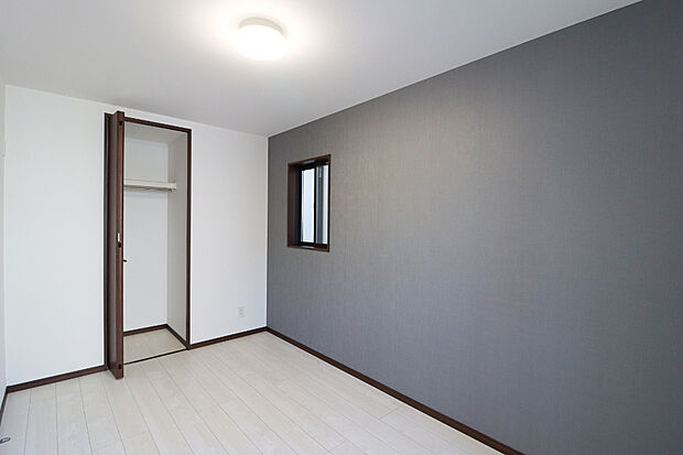 【【施工例:洋室】】弊社は毎日新物件の情報を入荷しており、水面下物件も多数!いつ来ても新情報が沢山!住宅ローンのご相談や売却のご相談などご質問にお答え致します。理想のお家探しを全力でお手伝いします!