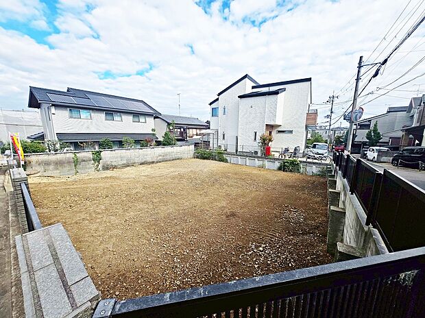 【【現地】】現地・モデルハウスへご案内いたします。本日・翌日のご見学はお電話がスムーズです。「ホームズを見た」とスタッフにお伝えください♪現地(2025年11月)撮影