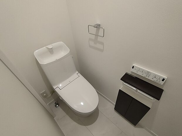 【【28号地】トイレ】温水洗浄便座