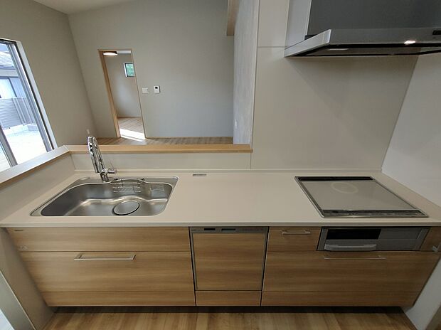 【キッチン】IHクッキングヒーター・グリル・タッチレス水栓・浄水器・食器洗乾燥機