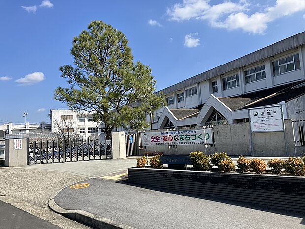 大淀町立大淀希望ヶ丘小学校(約800m)