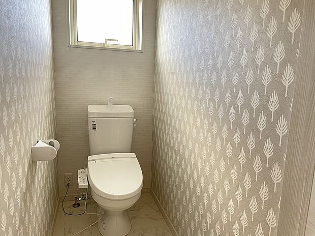 【2Fトイレ】2階も少し広めです