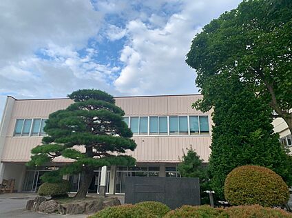 茅野市立永明中学校 約450m(徒歩6分)