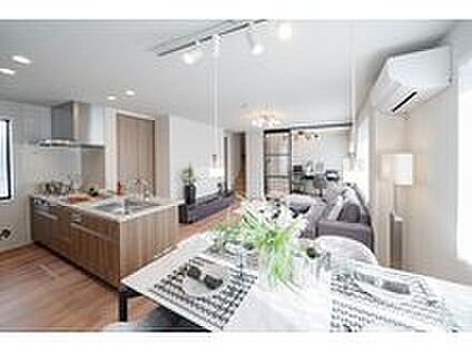 リビングダイニング（2025年11月撮影）13号棟