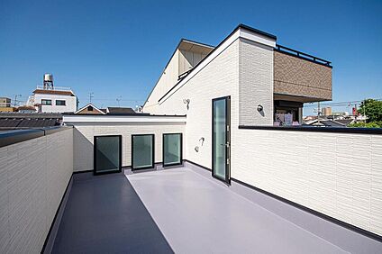 【本分譲地に建築可能な建物プラン例】