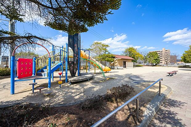 才の上公園（約1,090m）