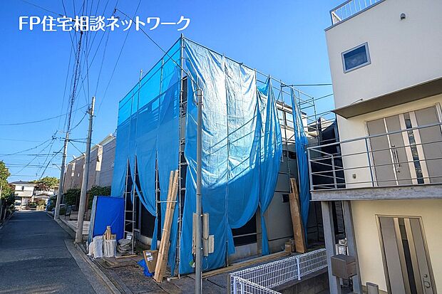 毎日のお散歩も快適な緑に恵まれた閑静な住宅地は、伸び伸びスローライフを叶えてくれます。自然豊富な季節の移ろいを身近に感じられる環境です!