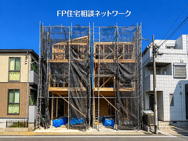 毎日のお散歩も快適な緑に恵まれた閑静な住宅地は、伸び伸びスローライフを叶えてくれます。自然豊富な季節の移ろいを身近に感じられる環境です。