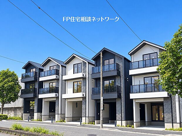 閑静な住宅地で子育て家族にピッタリ。毎日のお散歩も快適な緑に恵まれたエリアで、自然に包まれた穏やかな暮らしを実現するための、ゆとりある住環境が整っています。