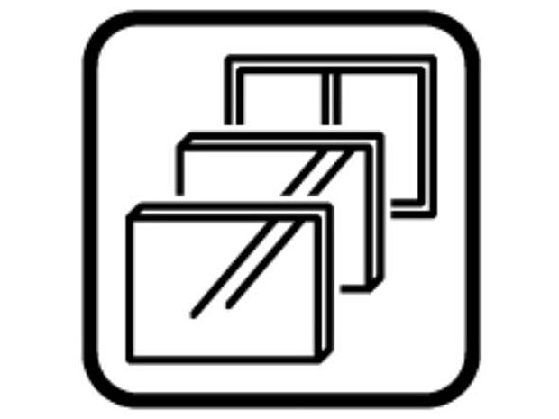 【ペアガラス】太陽の日射熱を50％以上カットして、夏は涼しく冬は暖房熱を外へ逃がしません。冷暖房効率をアップして、節電にも貢献。