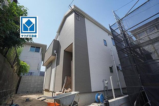 3号棟。
3LDK!LDK17帖!主寝室は8.5帖の広々空間&大容量のWIC付きで収納充実の間取り^^P3台^^