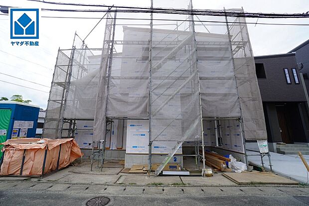 3号棟。
西鉄井尻駅徒歩16分、都心へのアクセス良好。スーパーやコンビニなども近く周辺環境充実。
