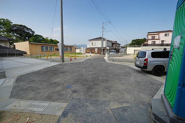 【前面道路】前面道路は西側4m私道に面しています^^新生活におススメな物件をご紹介させていただきます^^是非お問合せ下さい^^