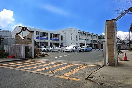 宗像市立赤間小学校 1315ｍ