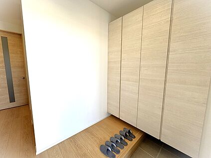 大容量シューズボックス