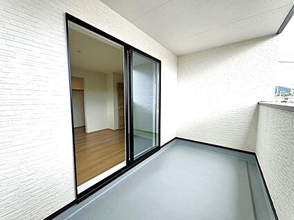 【弊社施工例】バルコニー　※実際の仕様とは異なります。