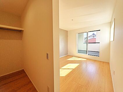 【施工例】主寝室とウォークインクローゼット