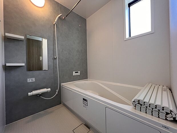 オートバスシステム・浴室暖房換気乾燥機を搭載した1坪タイプの浴室