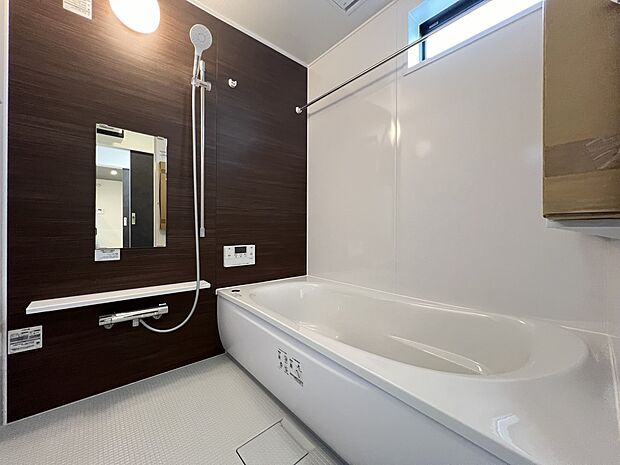 オートバスシステム・浴室暖房換気乾燥機を搭載した1坪タイプの浴室(2号地同仕様)