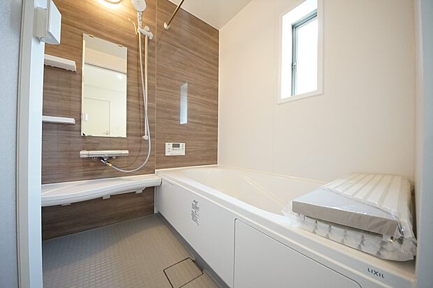 オートバスシステム・浴室暖房換気乾燥機を搭載した1坪タイプの浴室(同仕様)