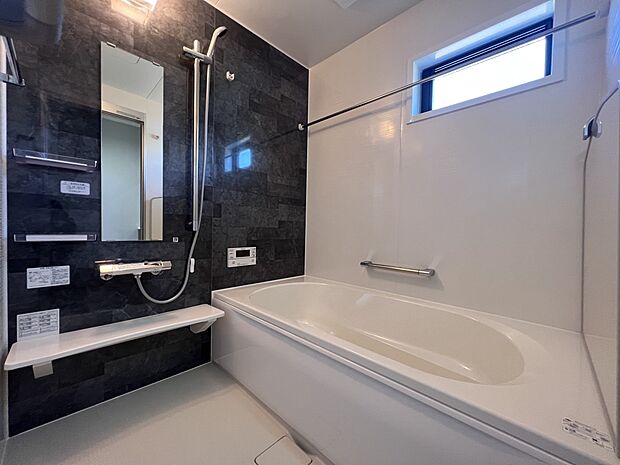 オートバスシステム・浴室暖房換気乾燥機を搭載した1坪タイプの浴室(同仕様)