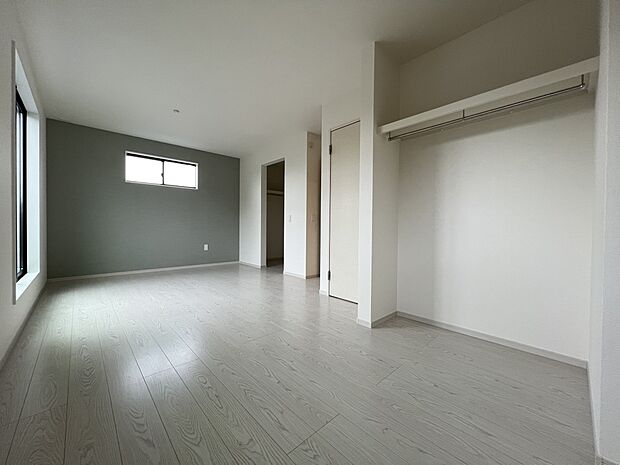 洋室6.37帖＋5.25帖　様々なシーンで役立つ広めのお部屋です(1号棟)