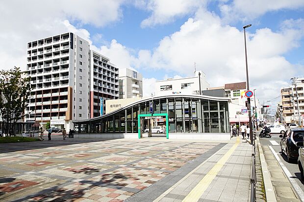 地下鉄七隈線　六本松駅()