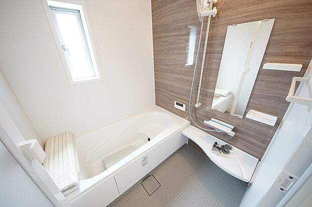 オートバスシステム・浴室暖房換気乾燥機を搭載した1坪タイプの浴室（同仕様）