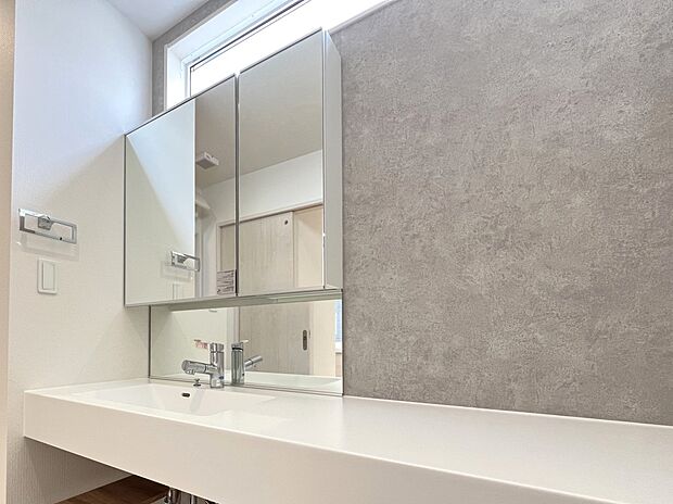 ホテルライクでお洒落な洗面化粧台(1号棟同仕様)