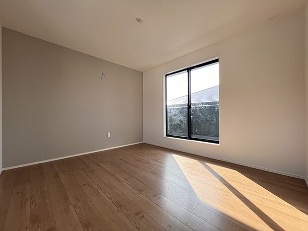 2階には洋室を3部屋ご用意いたします(同仕様)
