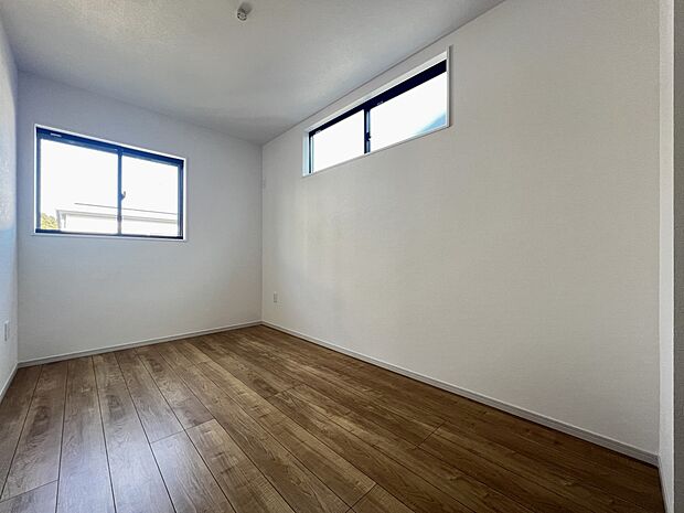 リビングの他に洋室を3部屋ご用意いたします(1号棟同仕様)