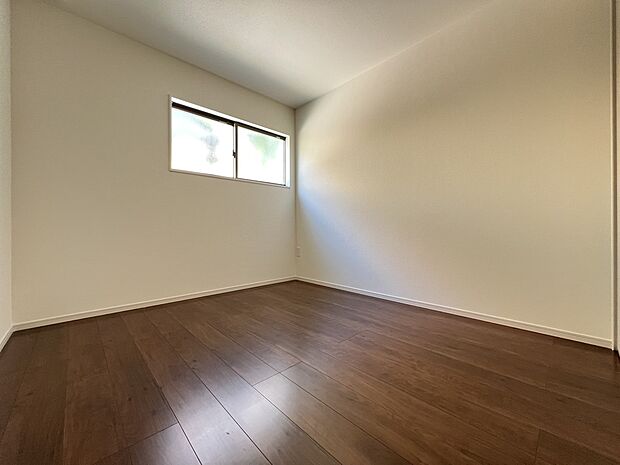 【洋室】洋室5.2帖　お子さまの居室にちょうど良い広さです(3号棟)