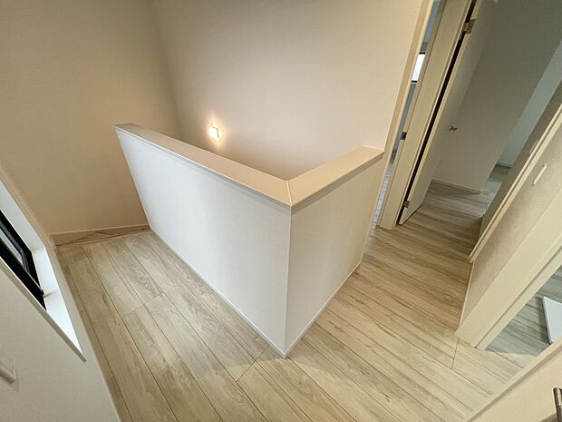 【その他内観】2階 階段ホール部分(1号棟)