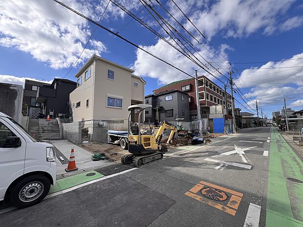 【前面道路含む現地写真】前面道路:北東側6m公道