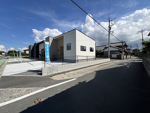 【現地外観写真】接道：西側5.4ｍ公道