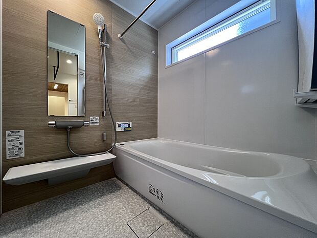 【浴室】オートバスシステム・浴室暖房換気乾燥機を搭載した1坪タイプの浴室(3号棟)