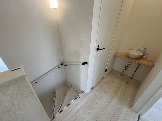 【その他内観】2階　階段ホール部分(2号棟)