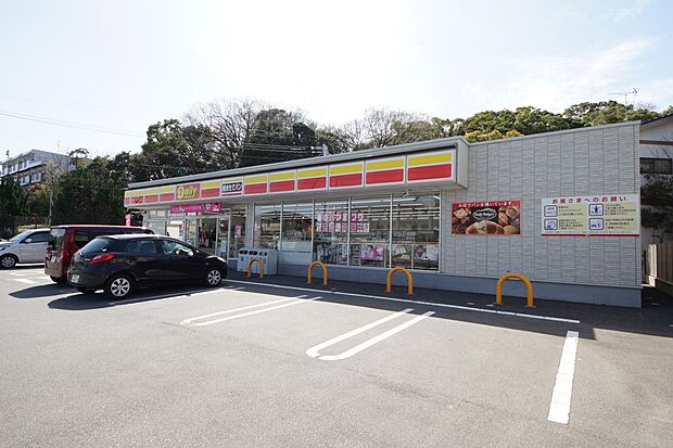 デイリーヤマザキ 福岡唐原２丁目店（約700m・徒歩9分）