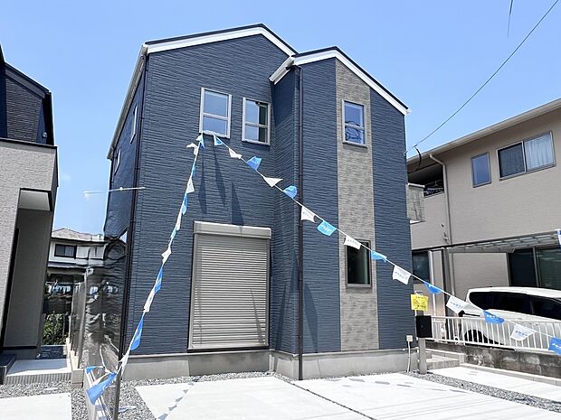 【現地外観写真】2号棟外観 セットバック、地役権設定有