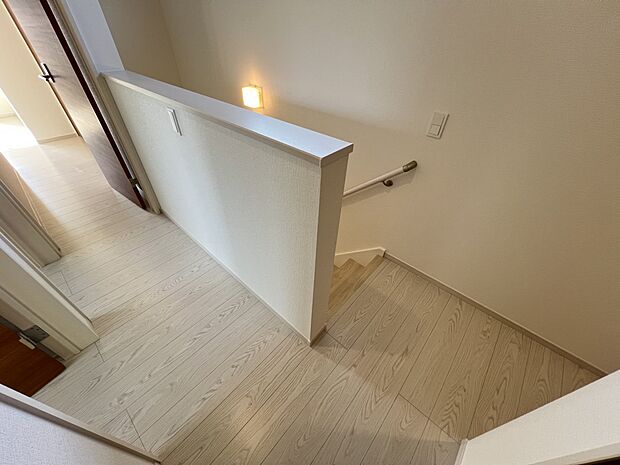 【その他内観】階段部分