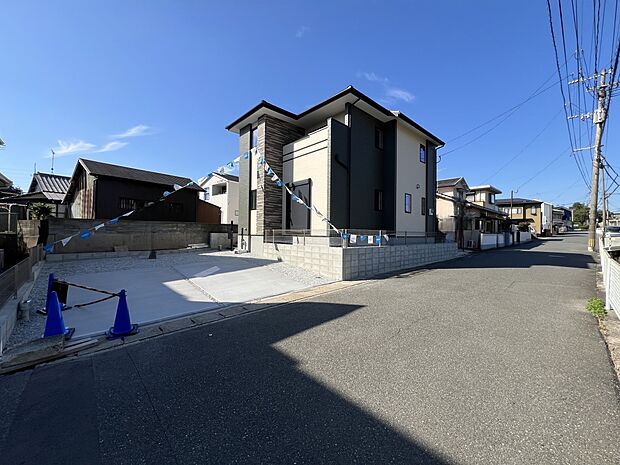 【前面道路含む現地写真】前面道路:東側5.3m公道