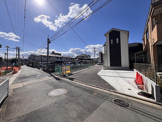 【前面道路含む現地写真】前面道路：東側5.4m公道