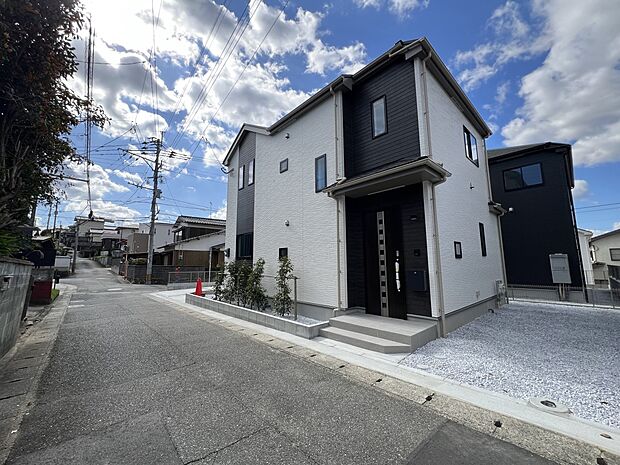 【前面道路含む現地写真】前面道路：東側4ｍ公道