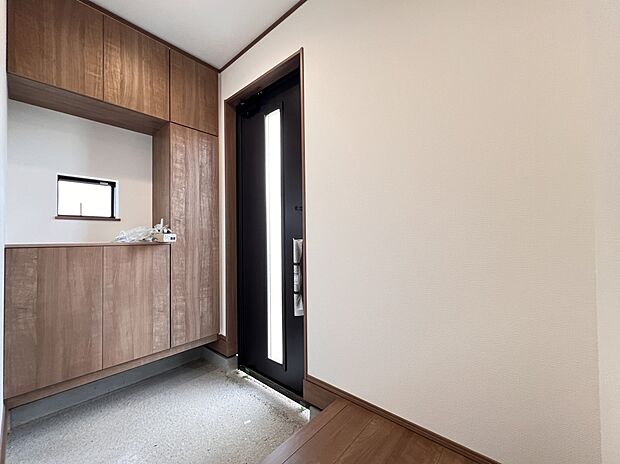 【玄関】シューズボックス付きの玄関(A号棟)