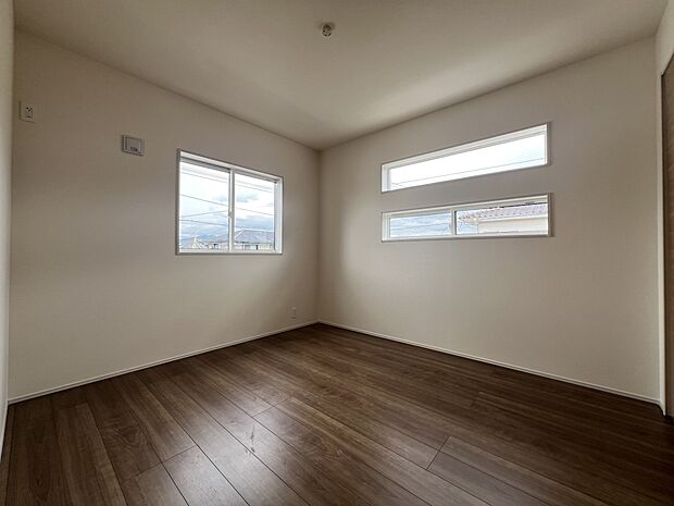 【洋室】洋室5.49帖 お子さまの居室にちょうど良い広さです(1号棟)