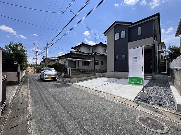 【前面道路含む現地写真】前面道路:北東側4m公道